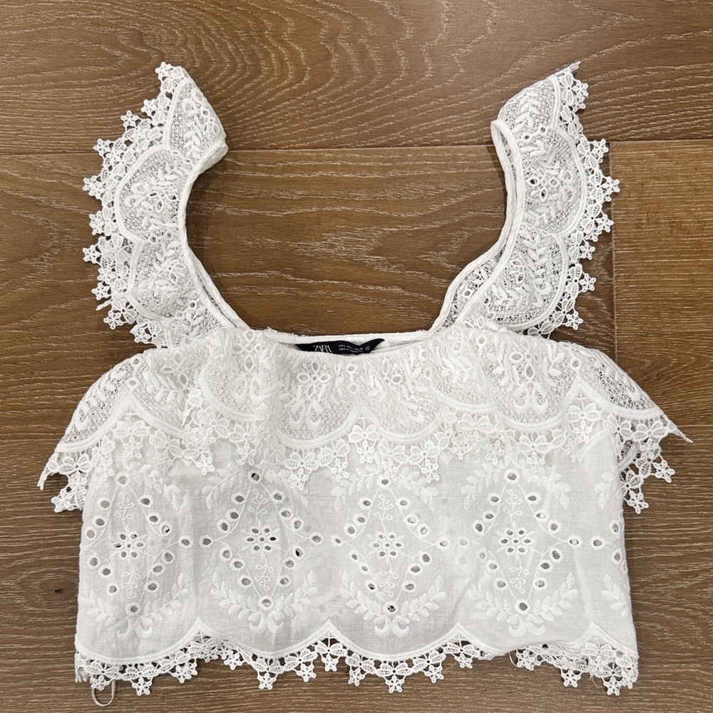 Zara White Eyelet Lace Crop Top Flutter Straps Scalloped Hem Boho Size L - Picture 2 of 6